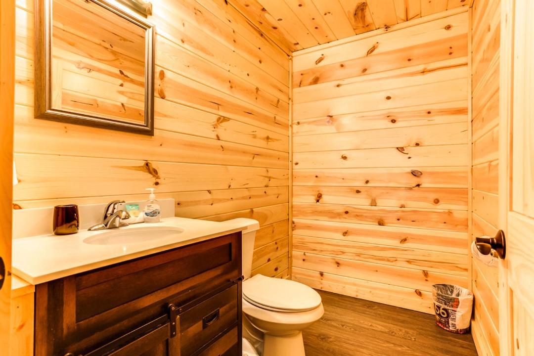 Route 66 Cabin Pigeon Forge Room photo